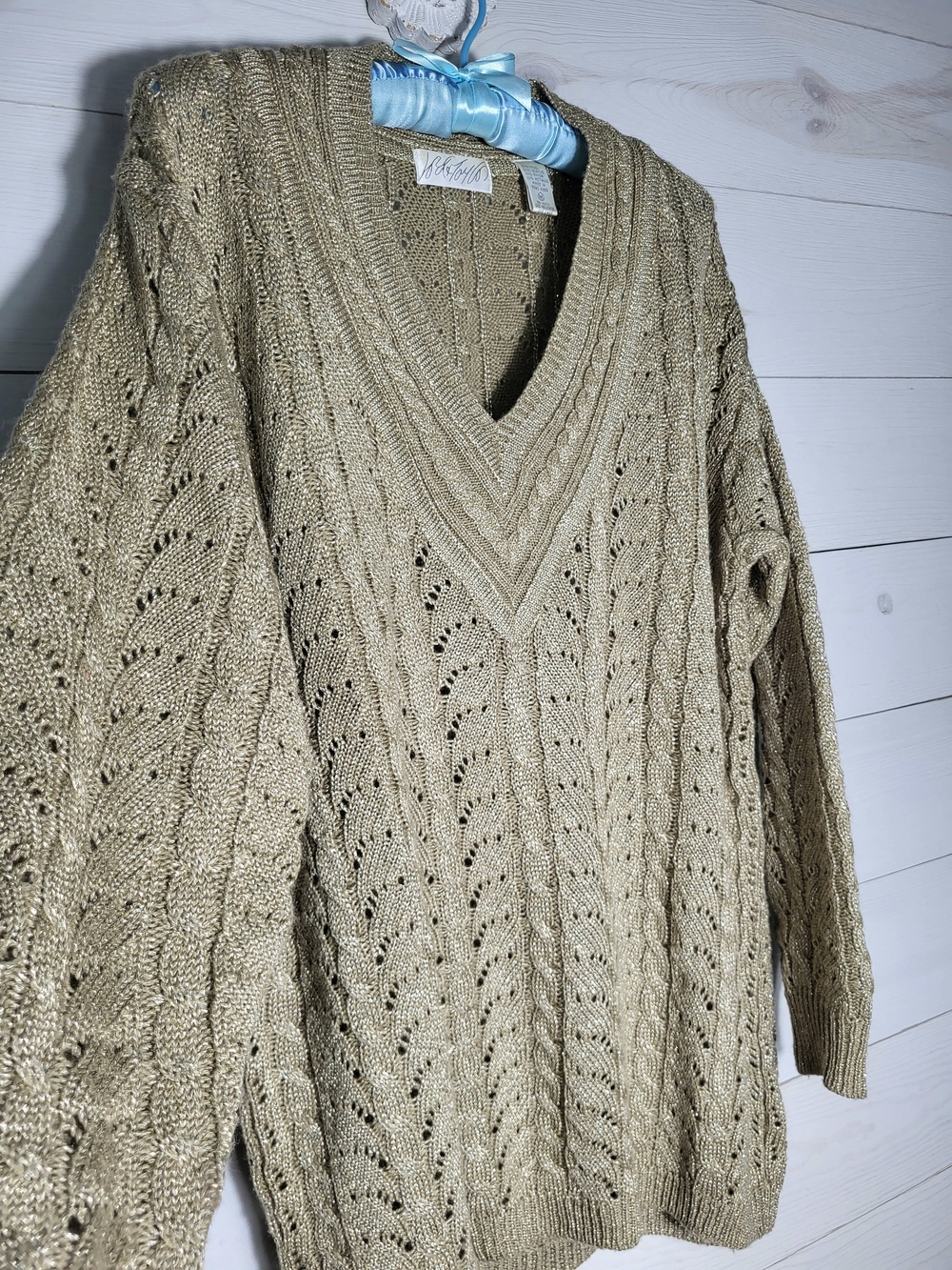 Vintage Lord & Taylor Sweater Wool Blend Open Knit Metallic Gold V-Neck Preppy.